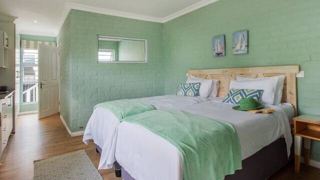 Standard Club Break Apartment